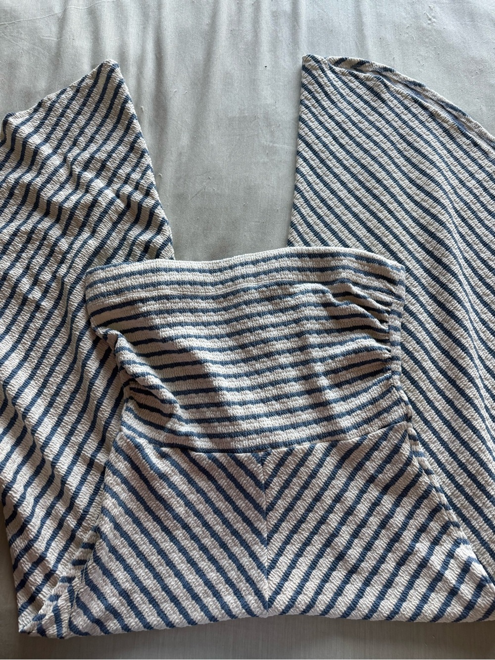 BUCKETLIST Blue and Cream Striped romper size large new